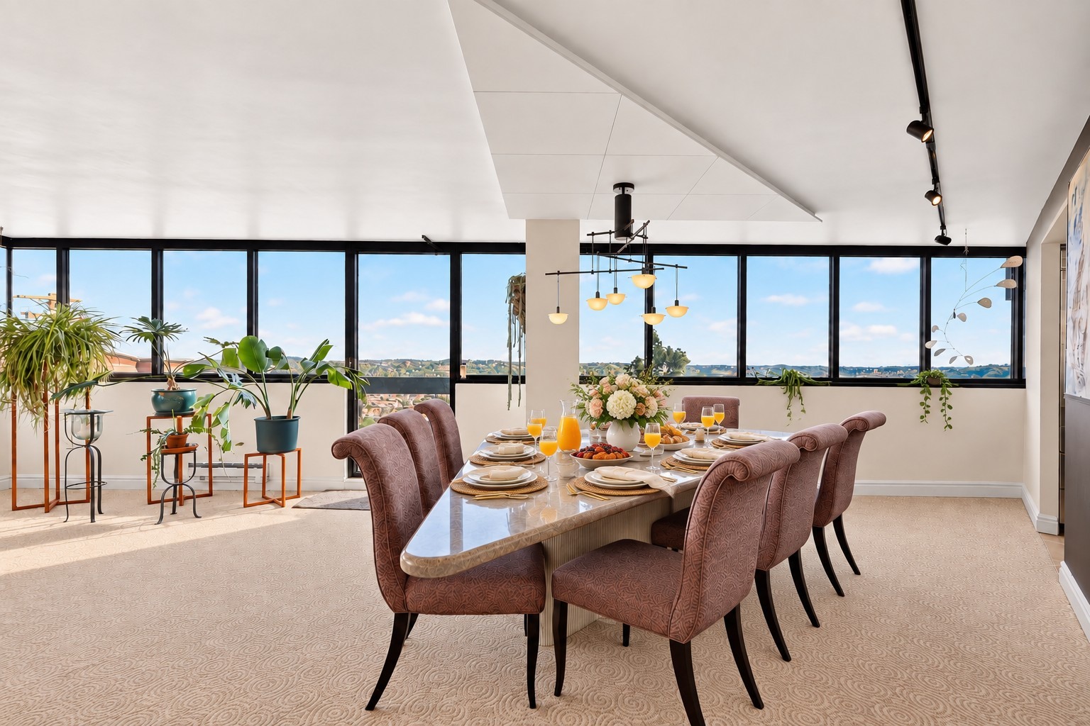 Imagine brunch with a view · Virtually staged